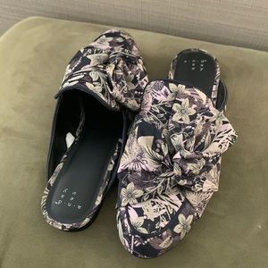 A New Day Holland Floral Jacquard Mules 8.5
